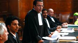 Кадр из фильма "Омар меня убить" - 1