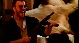 Кадр из фильма "Действуй, Маня!" - 2