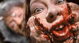 Кадр из фильма "Живая мертвечина" - 2