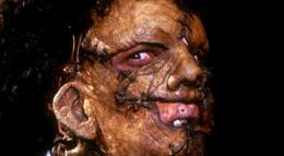 Кадр из фильма "Техасская резня бензопилой 3: Кожаное лицо" - 2