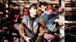 Кадр из фильма "Секретный агент Ройс" - 2