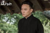 Кадр И сошёл монах с гор