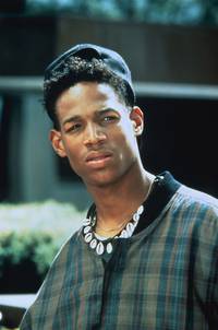 Кадр Больше денег