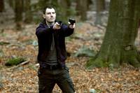 Кадр Пересекая черту