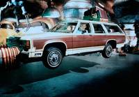 Кадр Мама и папа, спасите мир!