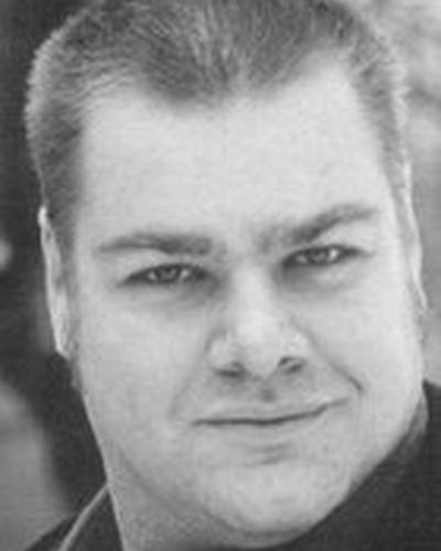 Чарльз Макиньон фото