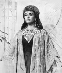 Кадр Клеопатра