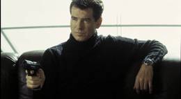 Кадр из фильма "Умри, но не сейчас" - 1