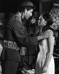 Кадр Джонни взял ружье