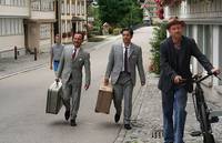 Кадр Один франк, 14 песет