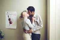 Кадр Нежный поцелуй