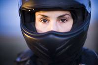 Кадр Девушка с татуировкой дракона