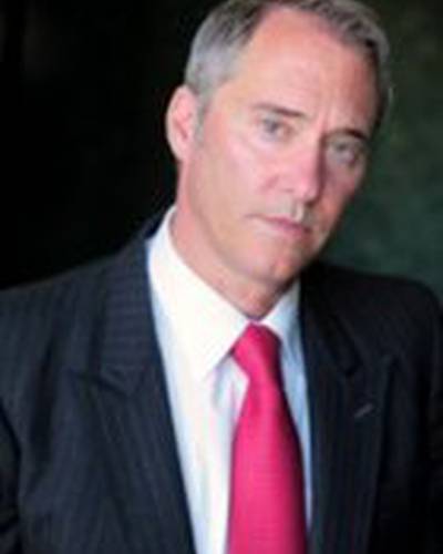 Виктор Уоррен фото