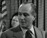 Кадр Стучись в любую дверь