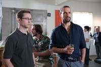 Кадр Сноуден