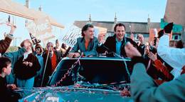 Кадр из фильма "Переступая черту" - 1