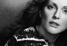 Джулианна Мур станет учительницей