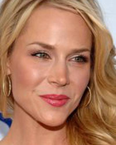 Джули Бенц фото