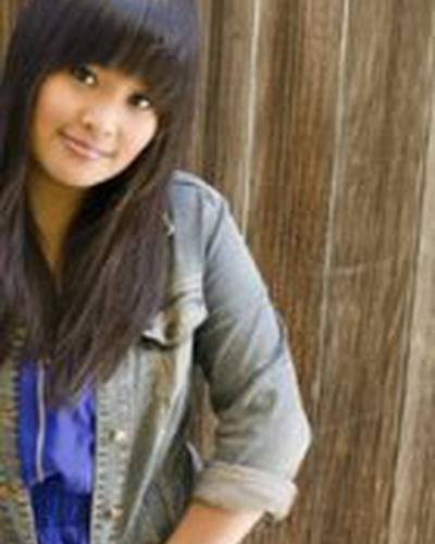 Kimee Balmilero фото