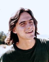 Кадр Двухполосное шоссе