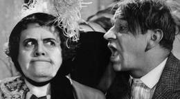 Кадр из фильма "Буксирщица Энни" - 1