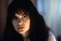 Кадр Одинокая белая женщина