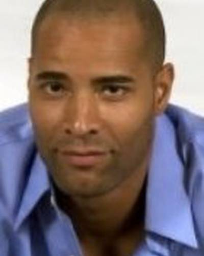 Джулиан Уолкер фото