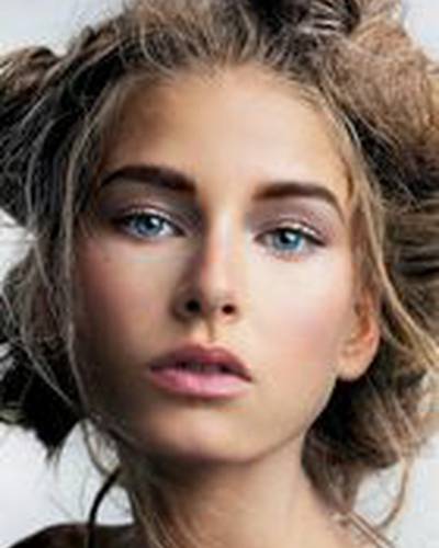 Хана Сукупова фото