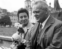 Кадр Ромео и Джульетта в старости