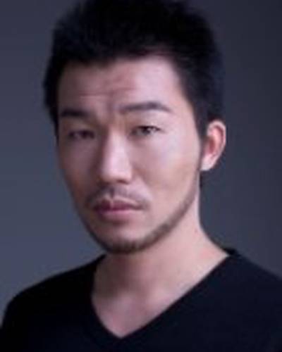 Цутому Такахаси фото