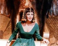 Кадр Клеопатра