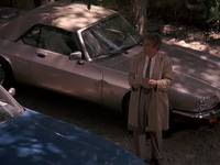 Кадр Коломбо: Синица в руках