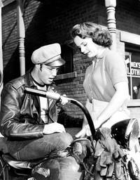 Кадр Дикарь