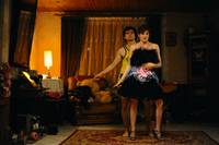 Кадр Твоя рука в моей руке