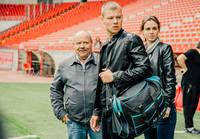 Кадр Эластико