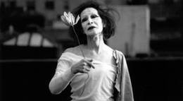 Кадр из фильма "Just Visiting This Planet" - 2