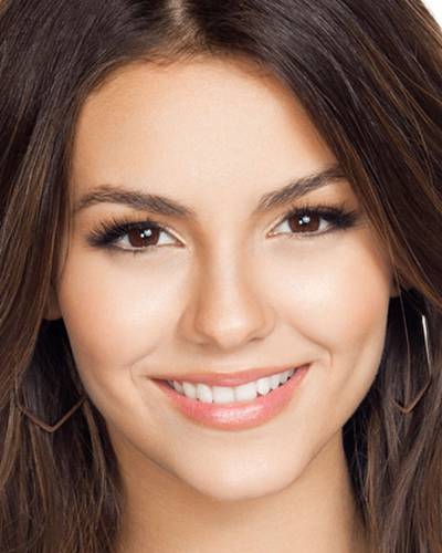 Виктория Джастис фото