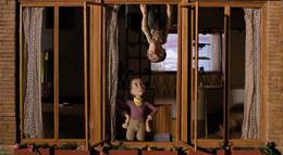 Кадр из фильма "Вверх тормашками" - 2