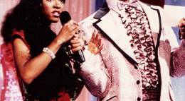 Кадр из фильма "В ярких красках" - 1