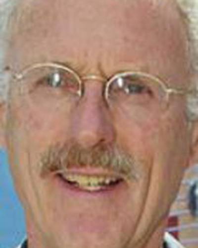 Джэйк Эбертс фото