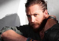 Том Харди превратится в сумасшедшего вояку