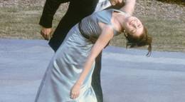 Кадр из фильма "Жених напрокат" - 1