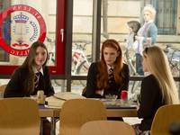 Кадр Таймлесс. Рубиновая книга