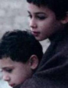 Прикосаясь вплотную