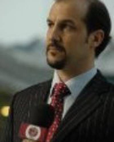 Мэттью Робертс фото