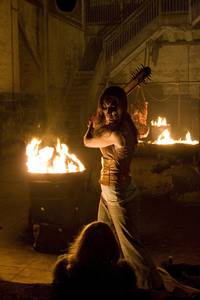 Кадр Зуб и ноготь