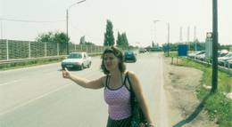 Кадр из фильма "Собачья жара" - 1