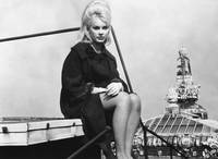 Кадр De quoi tu te mêles Daniela!