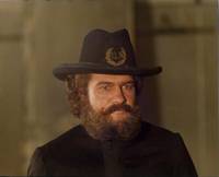 Кадр Гений, два земляка и птенчик