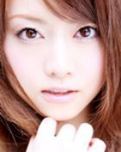 Акихо Ёшизава фото